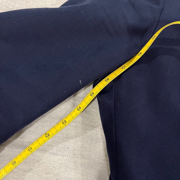 Banana Republic Blazer in Navy Blue - Picture 14 of 16